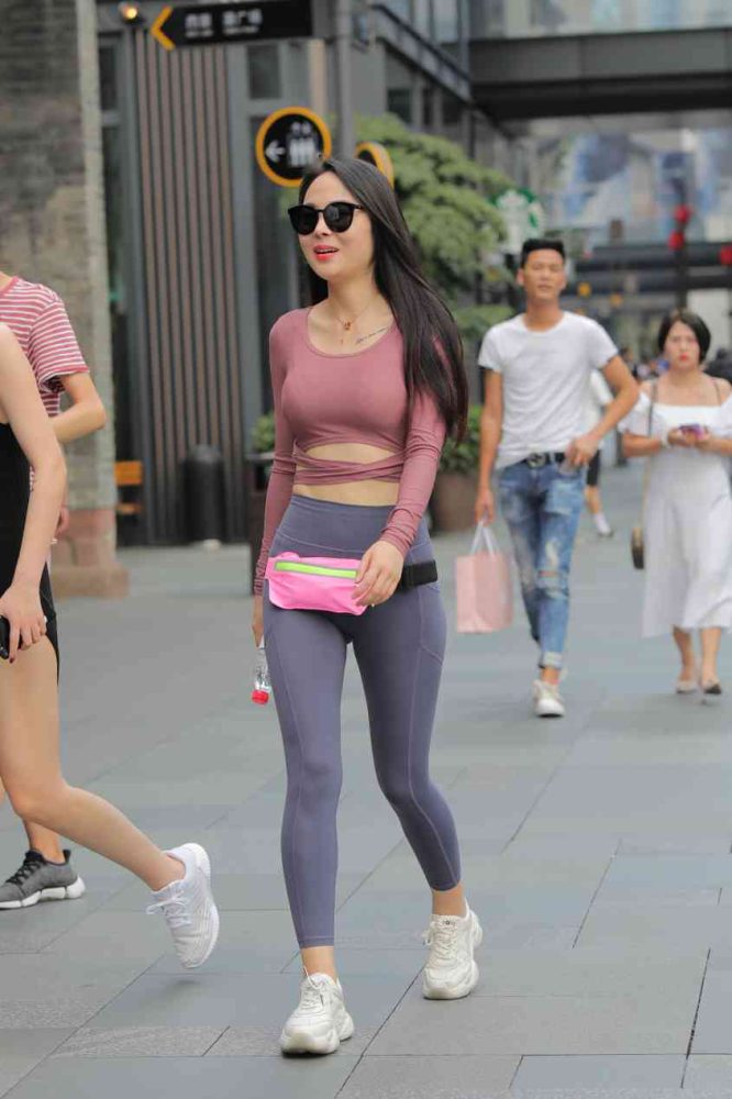 【免费】戴墨镜的时尚女孩【57P】04024-嘿次元