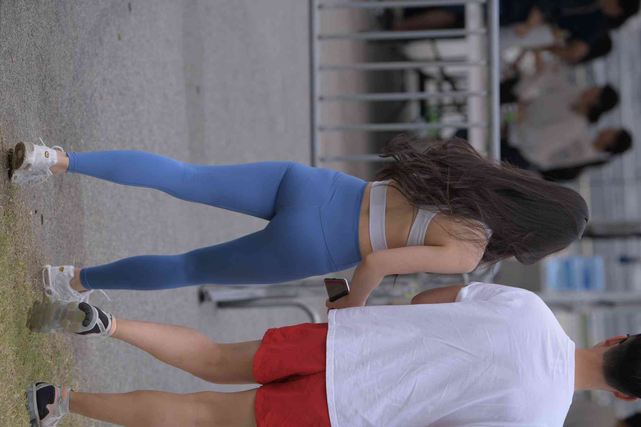 图片[3]-陪男朋友逛街的瑜伽裤女孩【74P】04034-嘿次元