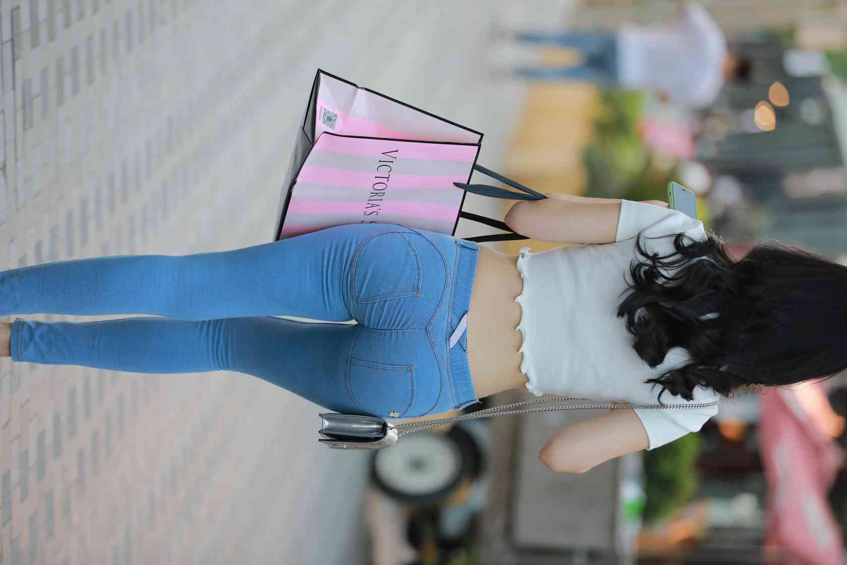 图片[2]-非常漂亮的紧身牛仔裤女孩【115P】04016-嘿次元