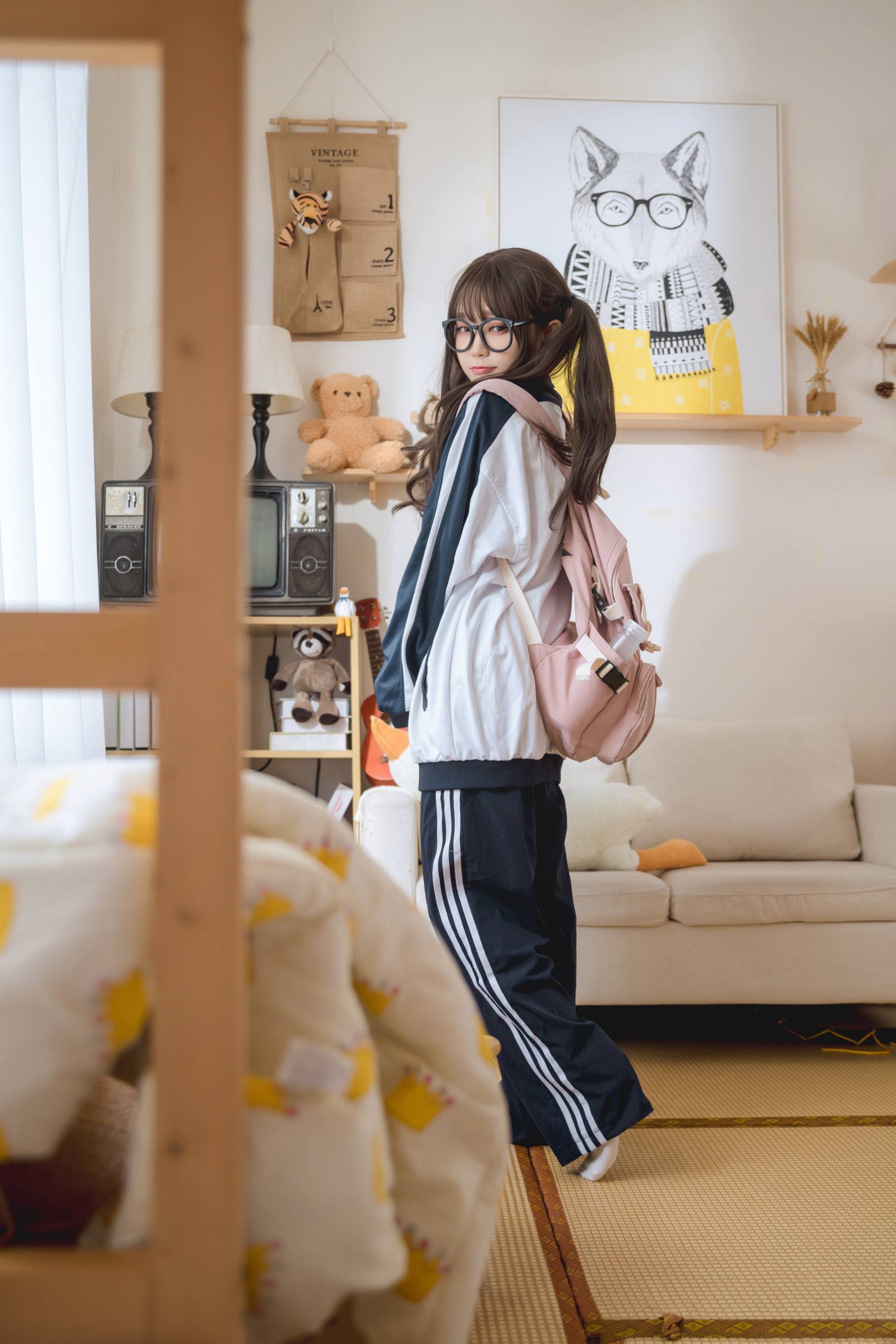 图片[3]-穿校服的双马尾女孩【64P】20010-嘿次元