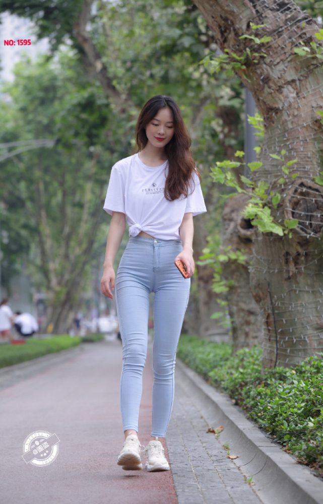 个子非常高的紧身牛仔裤女孩J2065 879P1V-25.5GB-嘿次元