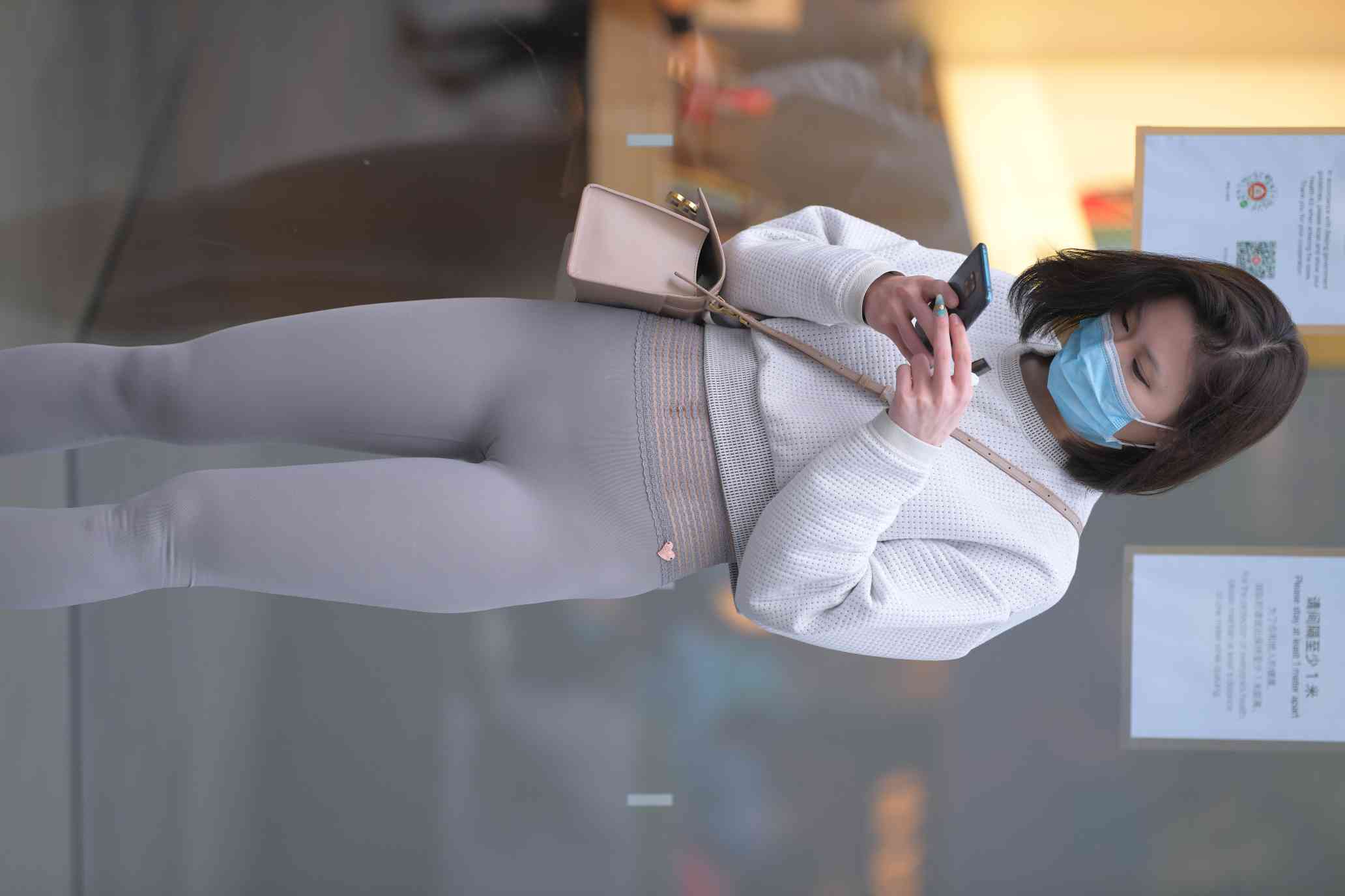 图片[2]-身材很好的短发瑜伽裤姑娘【157P】04015-嘿次元