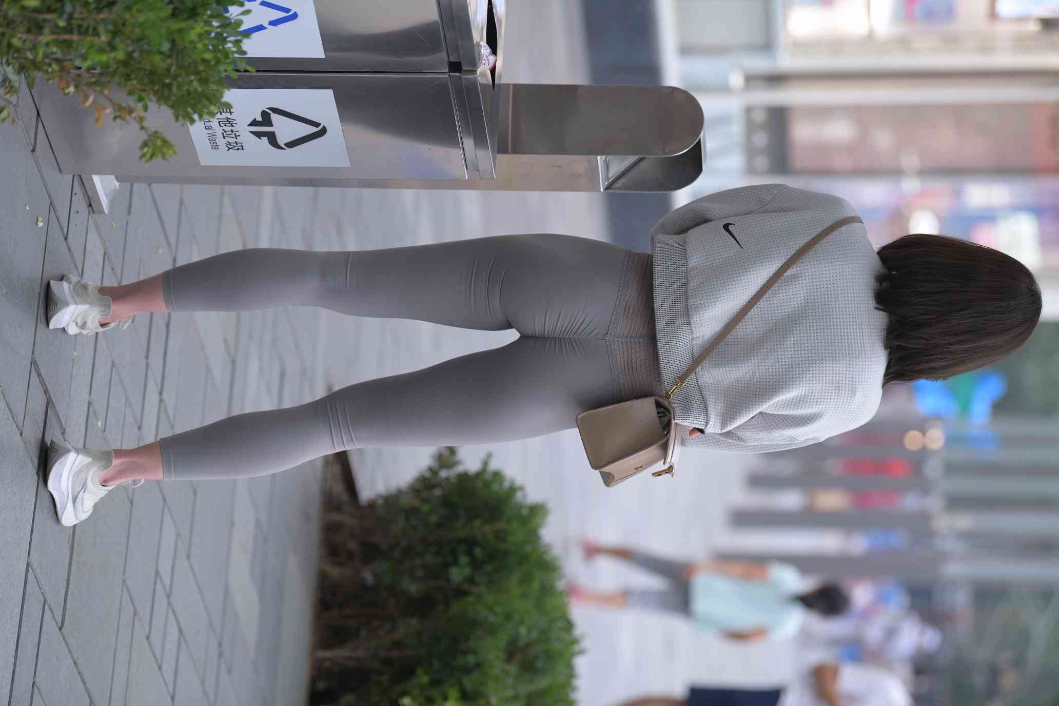 图片[4]-身材很好的短发瑜伽裤姑娘【157P】04015-嘿次元