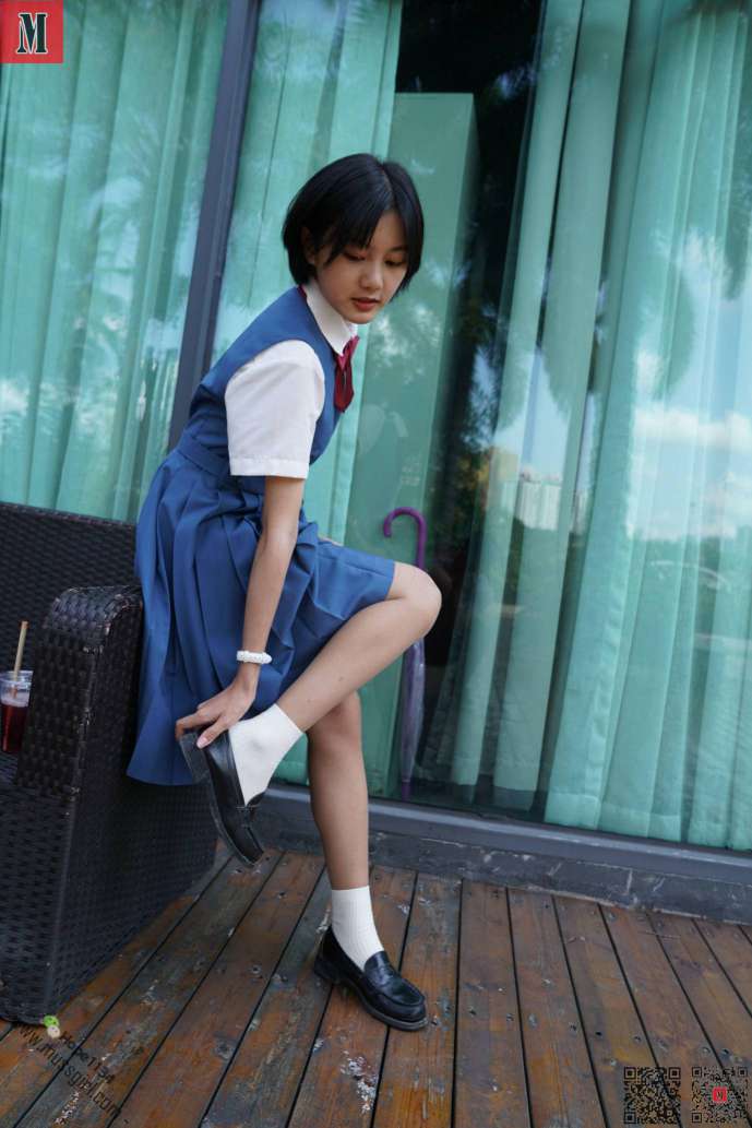 图片[6]-一副学生模样的短发姑娘【112P】20023-嘿次元