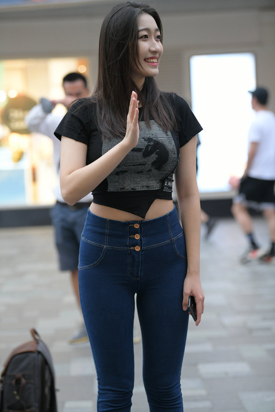 图片[1]-紧身牛仔裤女人J2784 240P-6.66GB-嘿次元