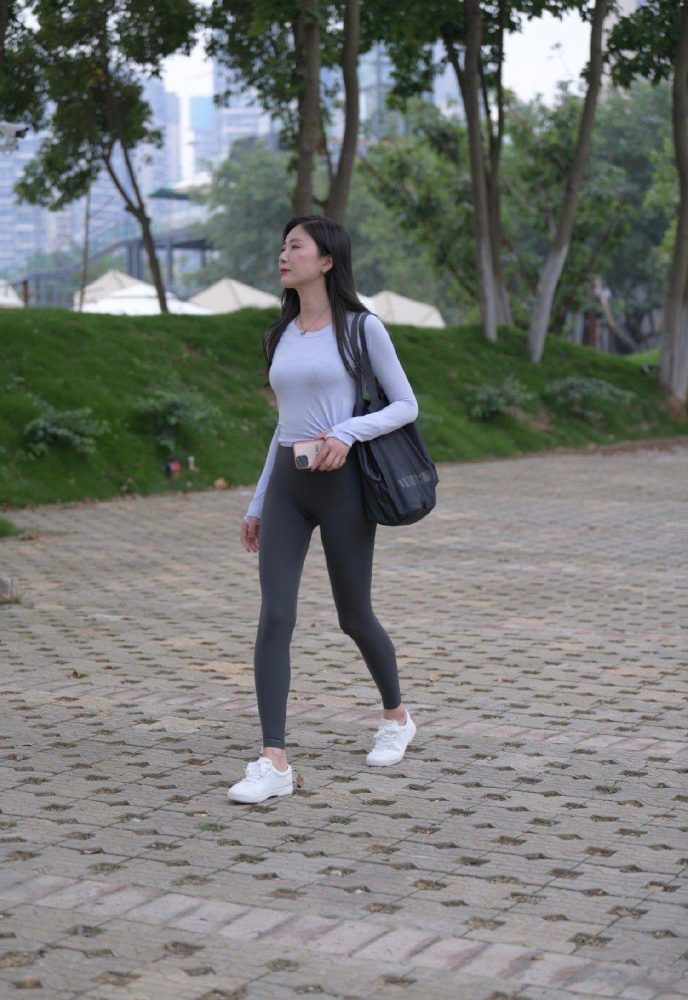 图片[2]-荡秋千的瑜伽裤女孩J2135 588P1V-20.8GB-嘿次元