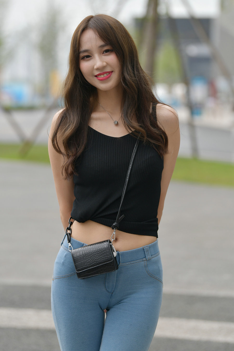 图片[1]-紧身牛仔裤女孩J3808 276P-3.31GB-嘿次元