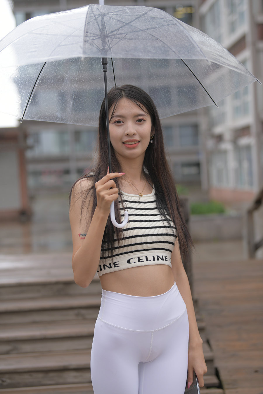 图片[1]-打伞的白色瑜伽裤女孩J2986 622P1V-22.06GB-嘿次元