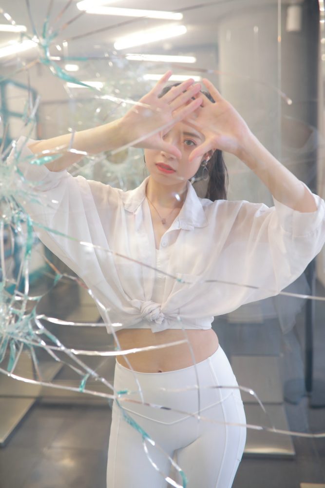 白色瑜伽裤女孩J2145 861P2V-22.3GB-嘿次元