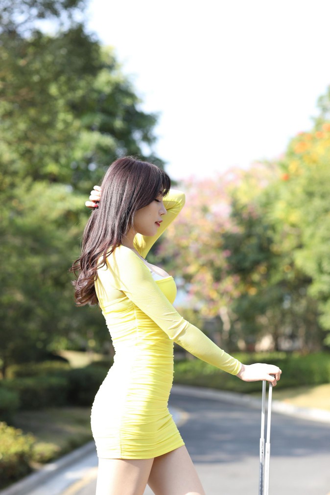 图片[6]-穿紧身裙的美丽姑娘要出去旅行了【419P】00046-嘿次元