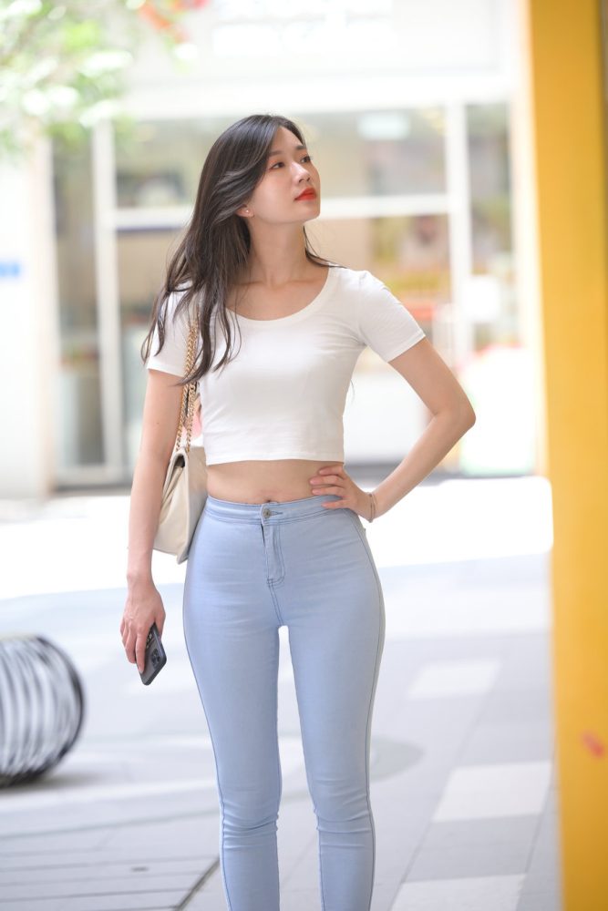 图片[2]-正在逛街的紧身牛仔裤女孩J1815 1112P1V-30.2GB-嘿次元