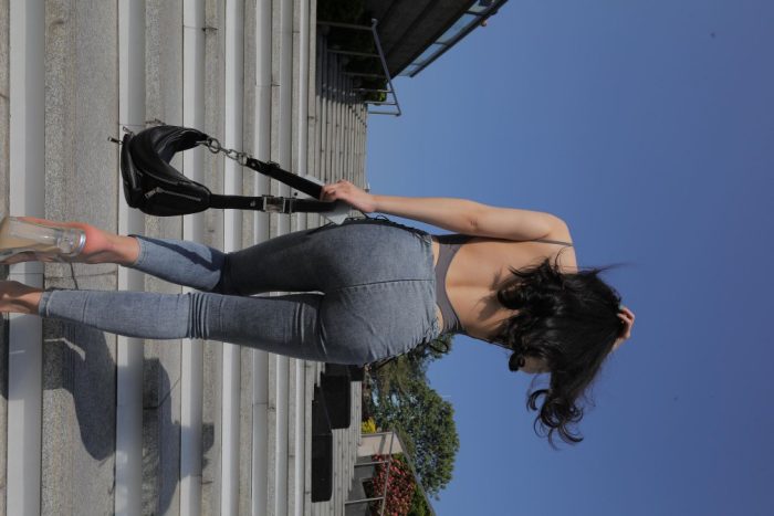 漂亮的紧身牛仔裤长发女孩【474P】00059-嘿次元