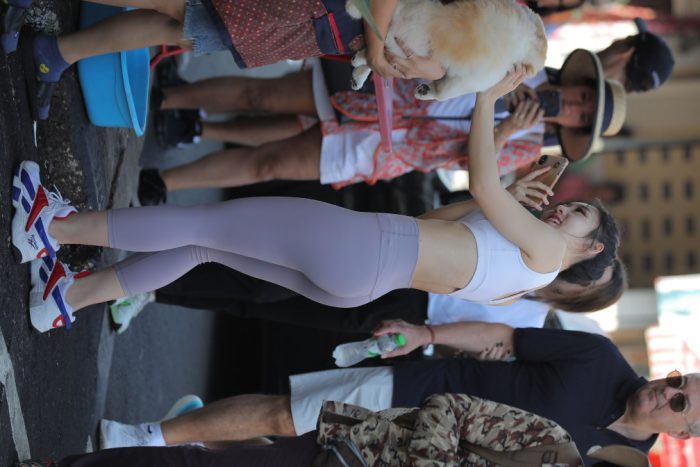 逛街的马尾辫瑜伽老师【556P】00016-嘿次元