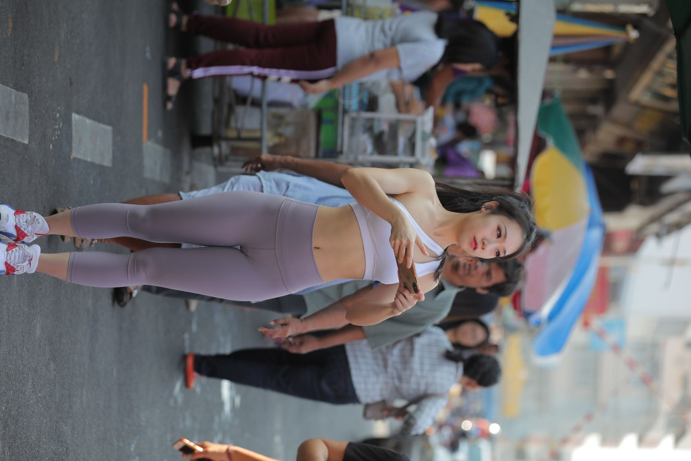 图片[4]-逛街的马尾辫瑜伽老师【556P】00016-嘿次元