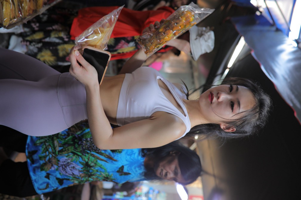 图片[6]-逛街的马尾辫瑜伽老师【556P】00016-嘿次元