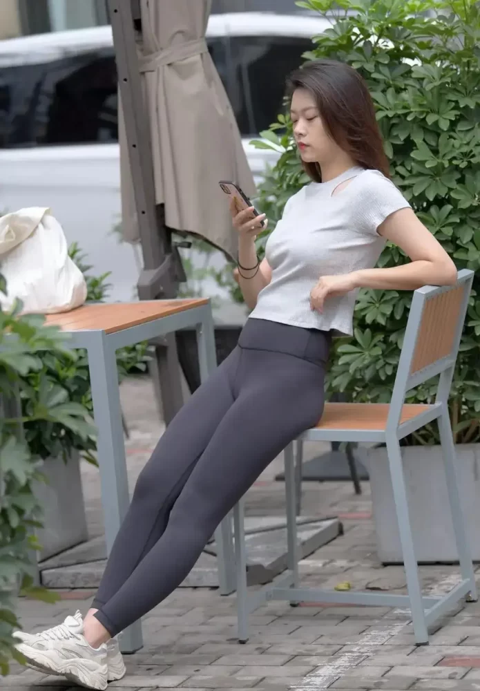 图片[4]-黑色瑜伽裤靓丽女孩J2200 905P1V-30.5GB-嘿次元