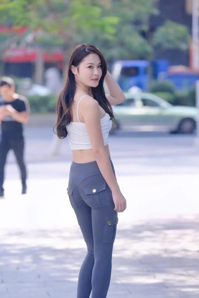 紧身牛仔裤小女人 J1746 562P-12.8GB-嘿次元