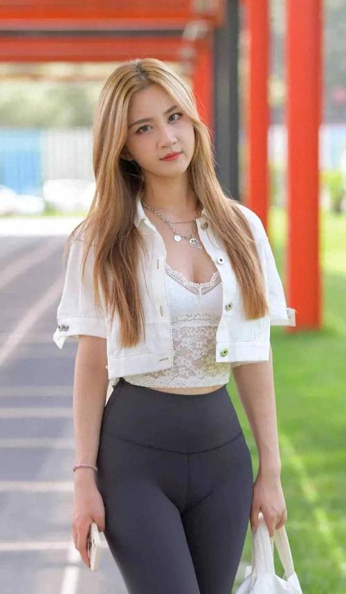 图片[3]-眼神里都是温柔的瑜伽裤女孩J2811 601P-13.3GB-嘿次元