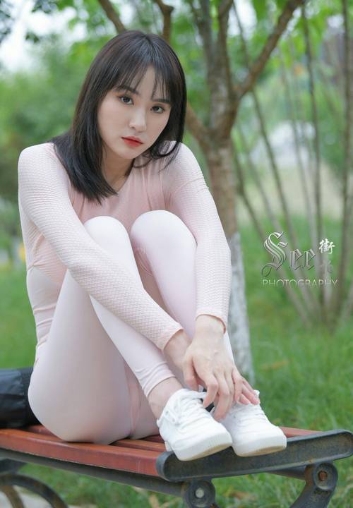 图片[2]-粉粉的瑜伽裤女孩太可爱了 J2090 854P1V-30.4GB-嘿次元