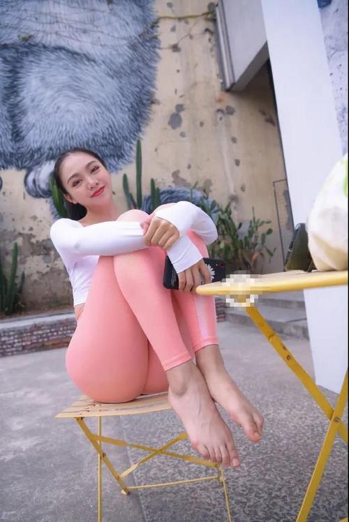 图片[3]-粉色紧身裤漂亮女孩 J1433 749P1V-20.0GB-嘿次元